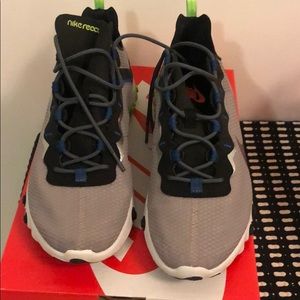 Nike React Element 55 SE